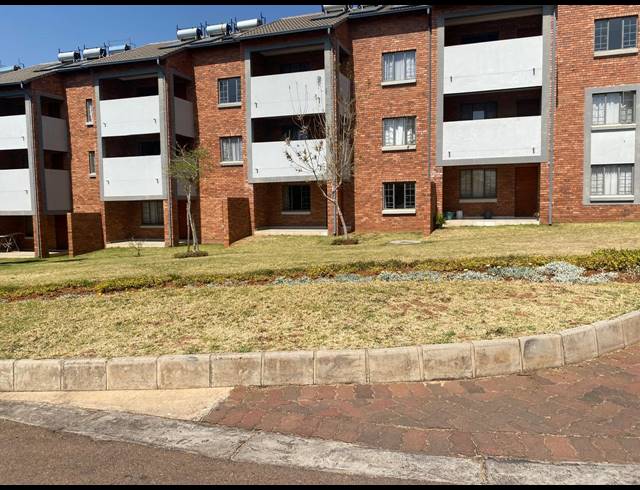 2 BEDROOM APARTMENT FOR SALE IN SAGEWOOD